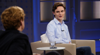 Max Kamp im Gespräch mit dem Moderator vom SWR Nachtcafé